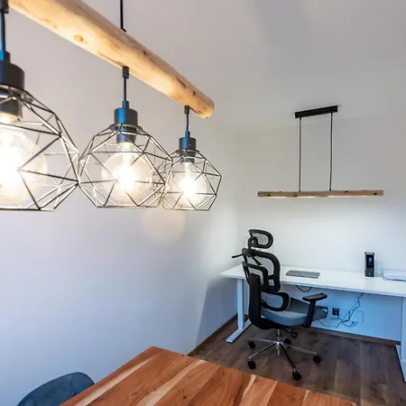 Luxury With Wifi And Netflix Ostrava-jih Daire Ostrava