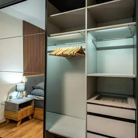 Luxury With Wifi And Netflix Ostrava-jih Daire Ostrava