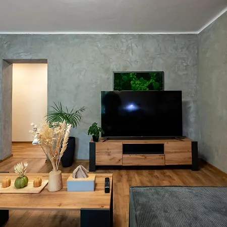 Luxury With Wifi And Netflix Ostrava-jih Daire *