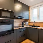 Luxury With Wifi And Netflix Ostrava-jih Οστράβα